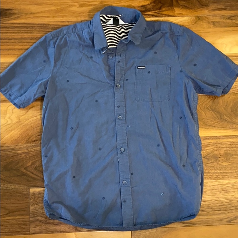 Volcom size XL 14/y button down shirt.